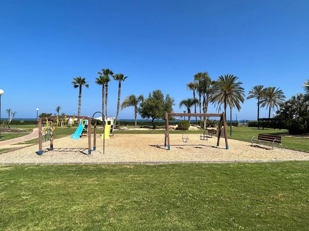 Atico Junto Al Mar,Acceso Directo A La Playa,Jardines De Nuevo Vera,Wifi Vera